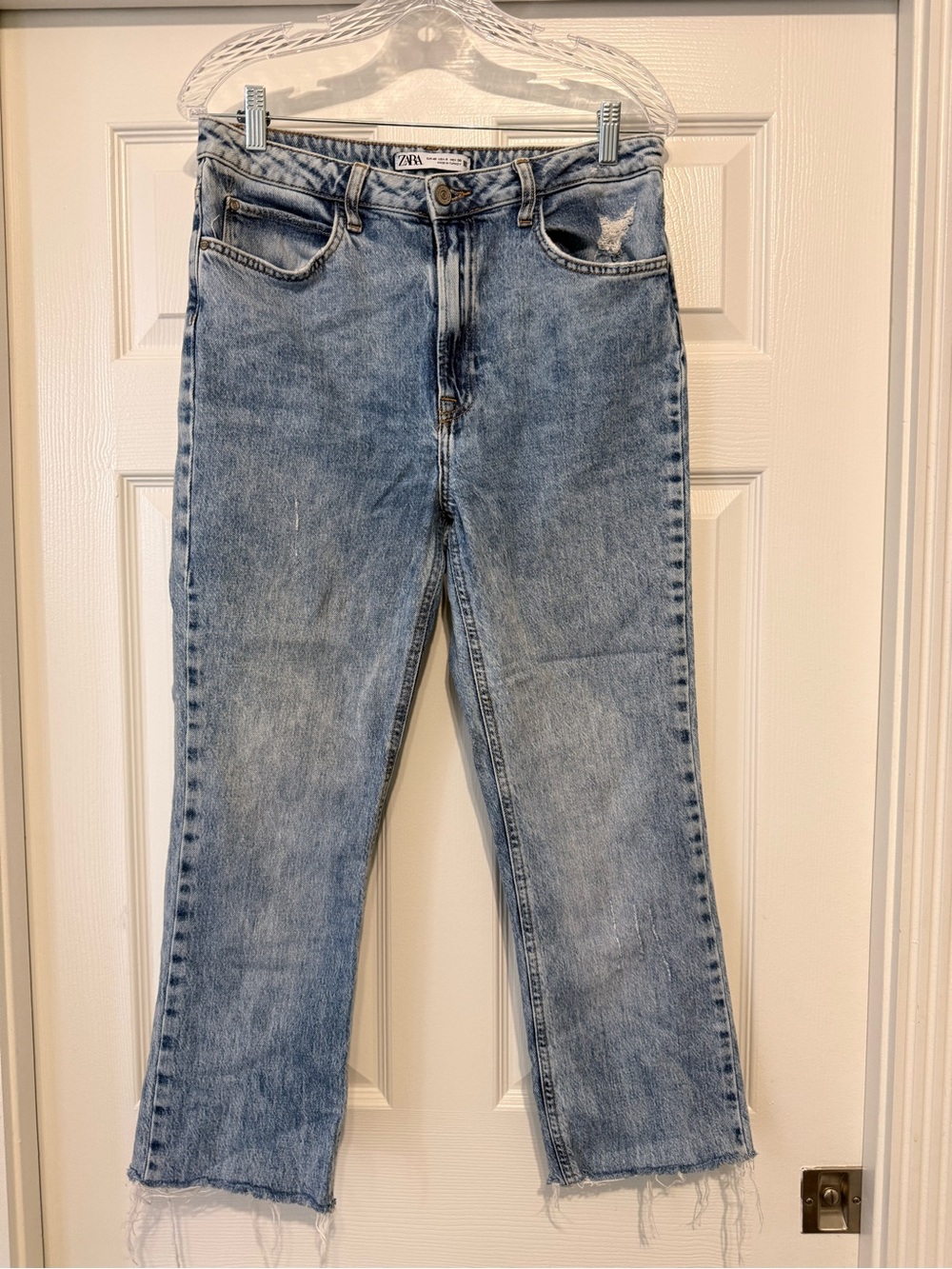 Zara Light Blue Cropped Ankle Jeans